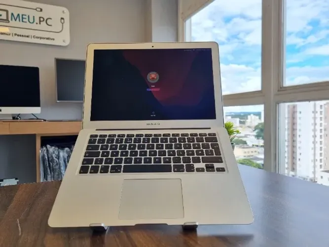 Apple MacBook Air 2017 - Core i5 | 128GB SSD | Dual Core | 8GB LPDDR3 | 13.3"