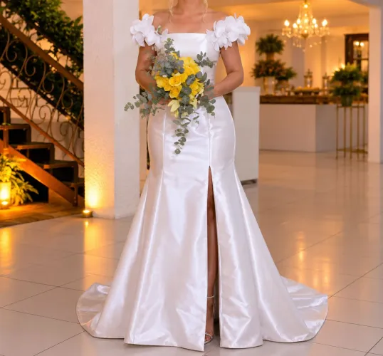 Oportunidade: Vendo vestido de noiva - Alta costura