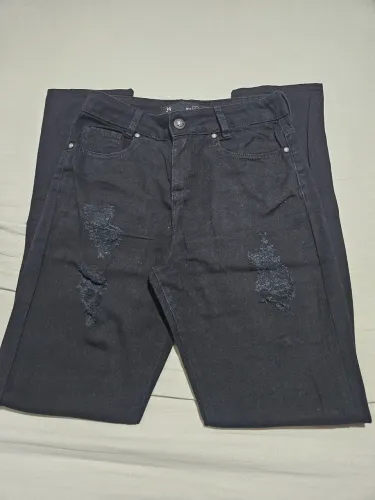 Calça de sarja preta