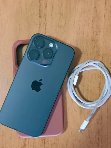 IPHONE 15 PRO 128 GB IMPECÁVEL-AVALIO TROCAS 