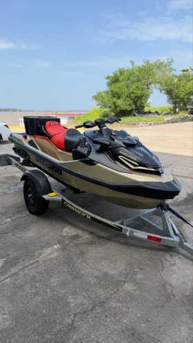 Jet sea-Doo RXT-X 325hp 2025