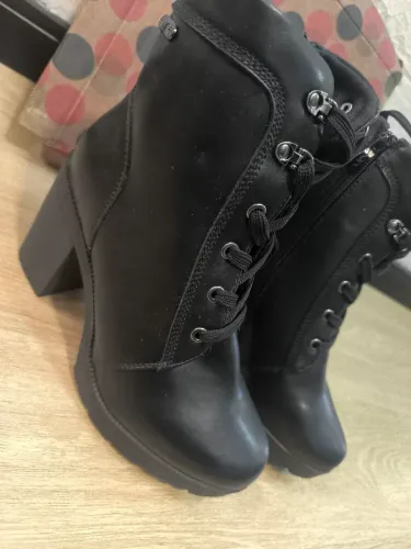 Bota Feminina Moncitty