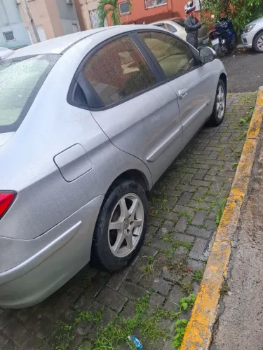 Chery Cielo Sedan 1.6 16V 119cv 4P 2011