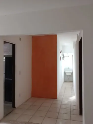 alugo 2/4 sal coz banh área de serv boca do rio 1000.00 próx a vamos sorrir