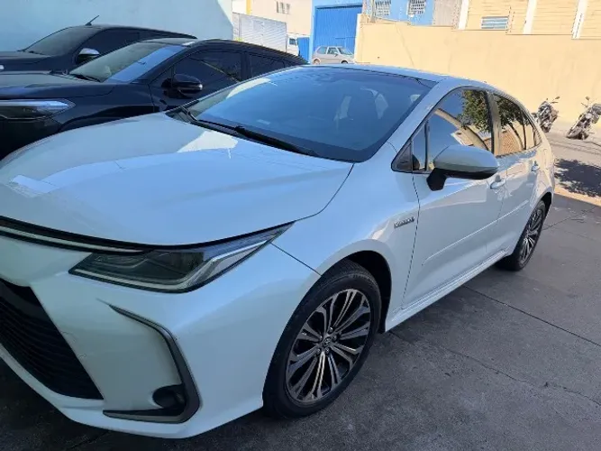 Toyota Corolla Altis Hybrid 1.8 16V Flex Aut. 2020