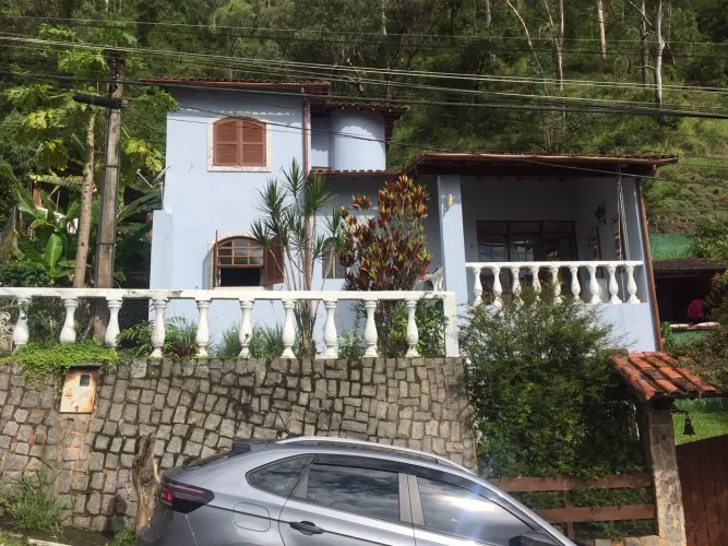 EXCELENTE CASA EM CONDOMÍNIO EM NOGUEIRA