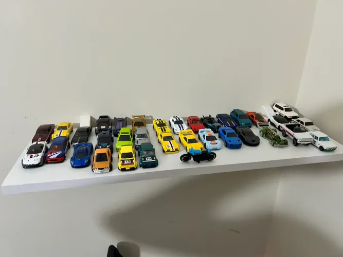 Coleção Hot Wheels à Venda - 34 Carrinhos em Excelente Estado!