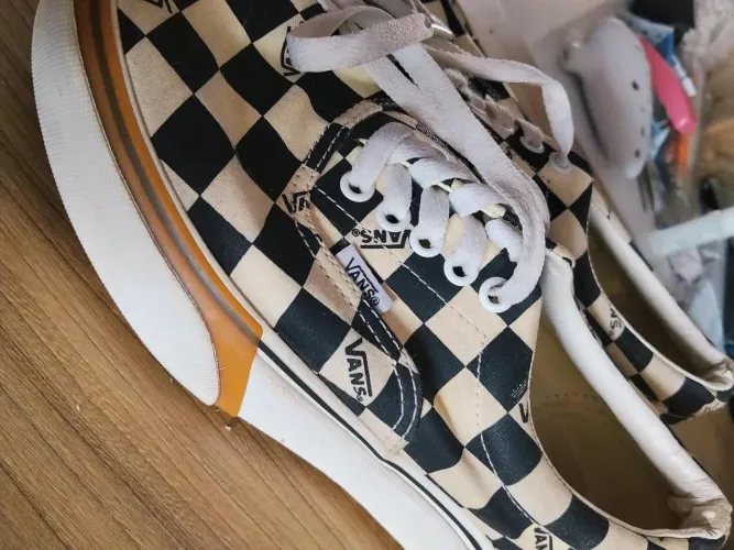 VANS PLATAFORMA QUADRICULADO ORIGINAL <br><br>R$180