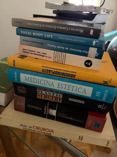 Livros de medicina estética