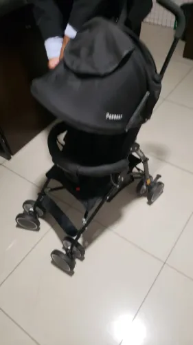 Vendo carrinho de bebê marca 'passear'