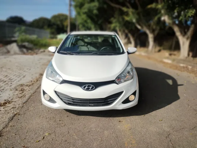 Hyundai HB20S Premium 1.6 Flex 16V Aut. 4P 2014
