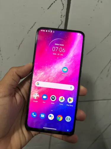 Motorola One Hyper