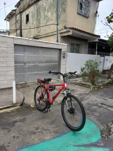 Vendo absolute nero 5 toda montada na cor vermelha, peças todas novas 0 defeitos