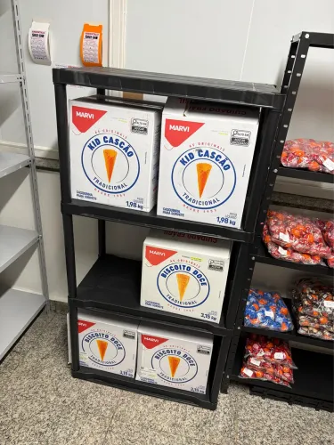 Prateleiras em aço 