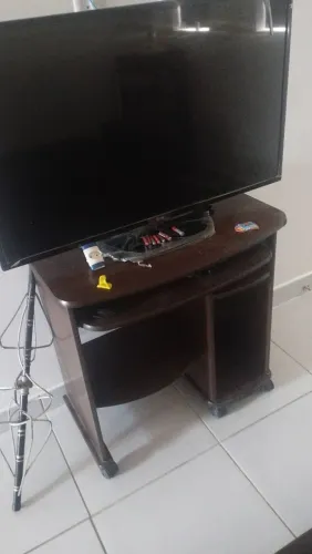 Escrivaninha mogno com suporte para teclado/notebook 