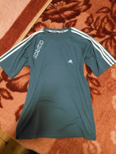 Camiseta Vintage Adidas anos 2000