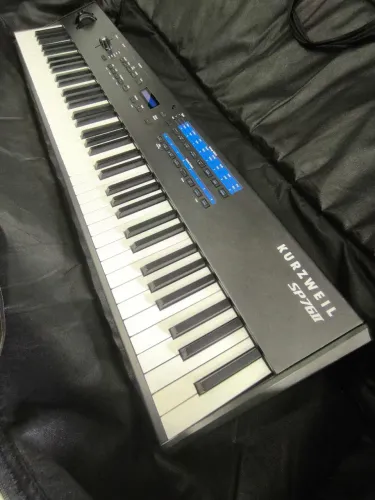 Teclado Kurzweil SP76ll