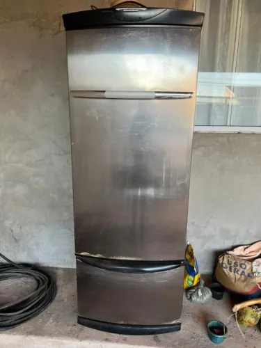Refrigerador Inverter Brastemp Inox Clean 360