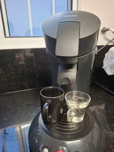 Cafeteira Philips Senseo com manual