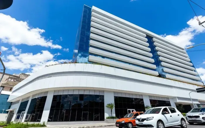 02 SALAS COMERCIAIS , PRONTAS PISO E LUMINÁRIAS
