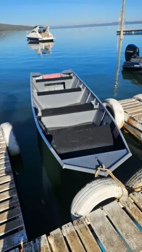 Barco de alumínio 