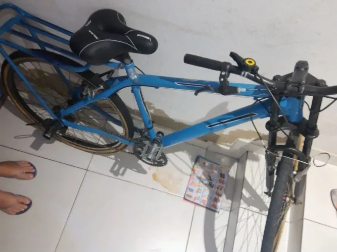 Vende-se bicicleta Adulto cor azul 