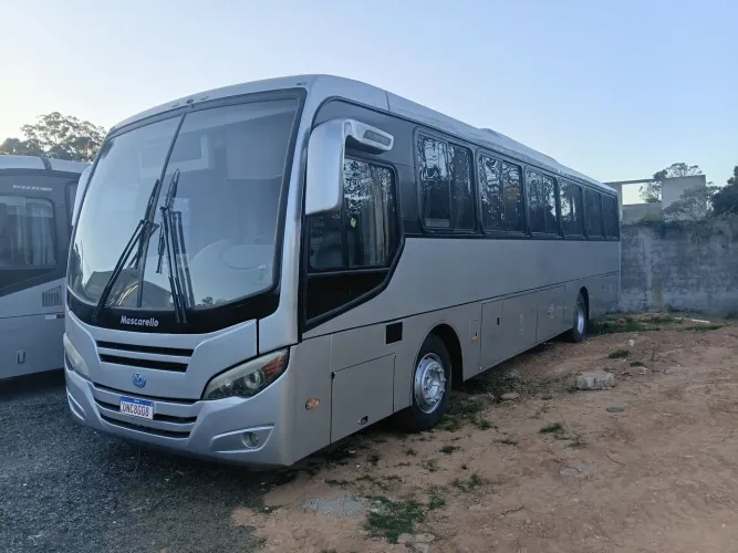 Vendo ônibus mascarello volvo b270 completo ano 2015