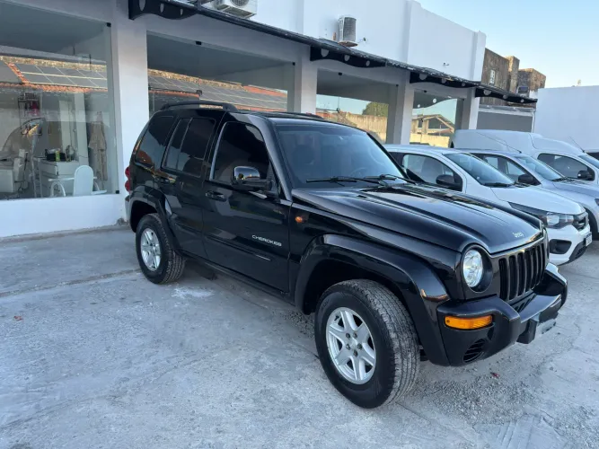 Jeep Cherokee Sport 3.7 4X4 V6 12V Aut. 2004