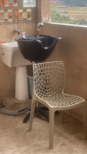 Vende - se lavatório portátil novinho