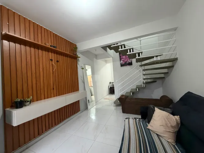 Sobrado para alugar em Tijucas - sc bairro Centro