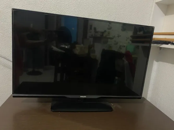 VENDE-SE TV PHILIPS' 32 POLEGADAS