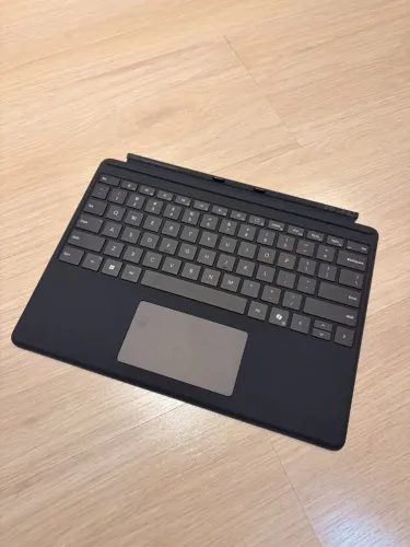Teclado Microsoft Surface Pro (edições 11, 9, 8) SEM CANETA