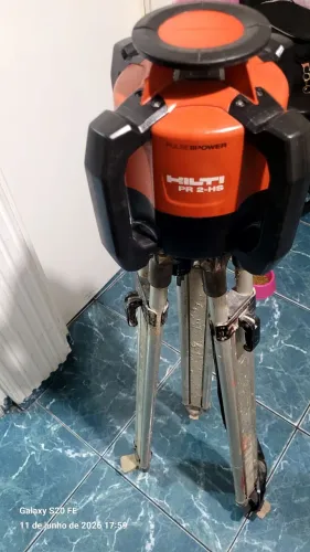 Nível laser rotativo