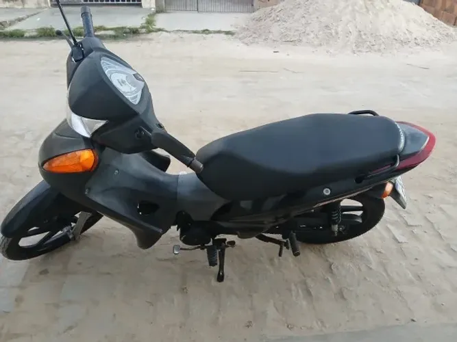 VENDO BIZ 100ES CONSERVADA, SEGUNDA DONA