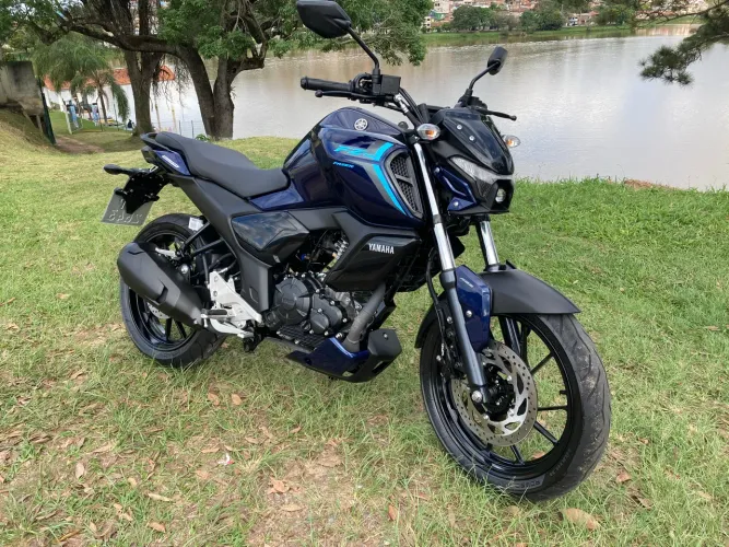 Vendo FZ15 Fazer 150