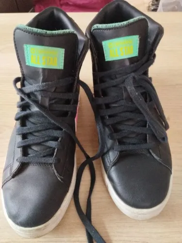 Tênis Converse Pro Leather High "Hi-Vis Collection - Black Multi Neon" (modelo 169651C).
