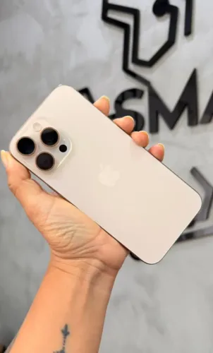 iPhone 16 Pro Max Desert Titanium - 256GB Garantia Apple até 04/2027