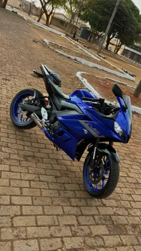 Yamaha YZF R-3 321 2022
