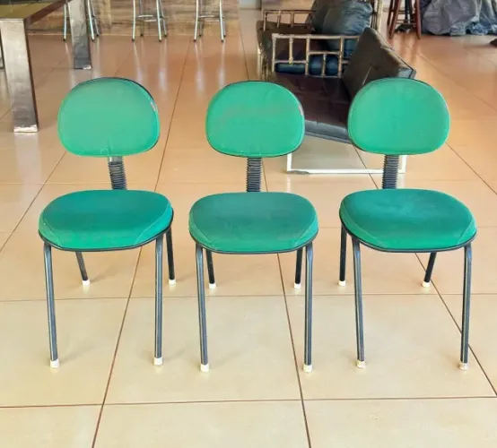 conjunto com 3 cadeiras Estofadas Escritório