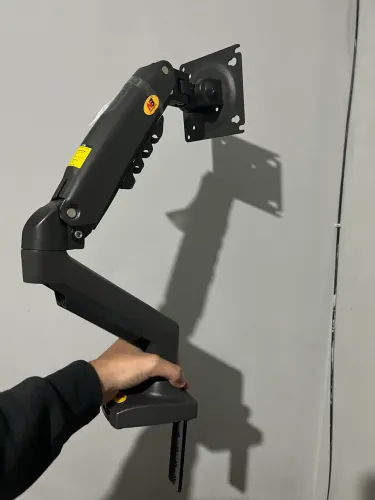 Suporte pra munitor VESA