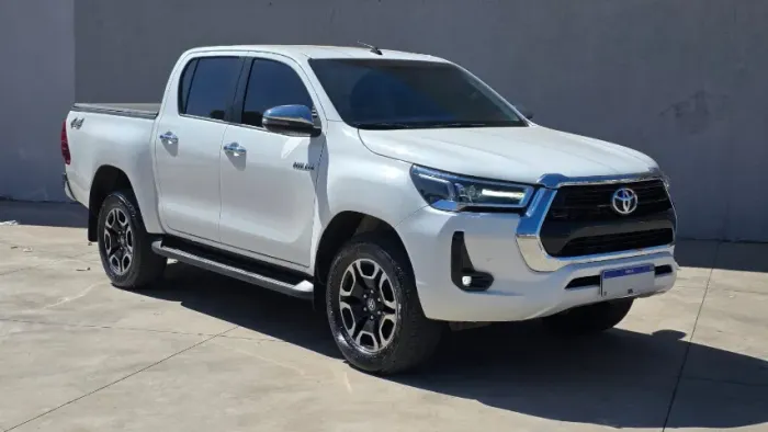 Toyota Hilux CD SRV 4X4 2.8 TDI Diesel Aut. 2024