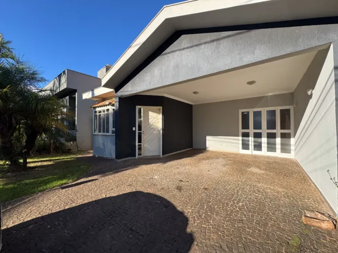 Casa Residencial com 3 quartos para alugar por R$ 6500.00, 182.00 m2 - OPERARIA - LONDRINA