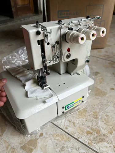 MÁQUINA DE COSTURA GALONEIRA NOVA DE LOJA!