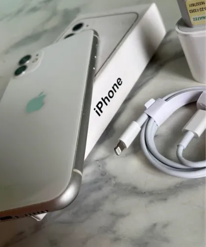 Iphone 11 branco 