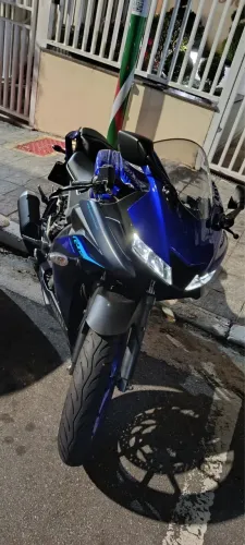 Moto Yamara R15 Azul ano de 2025 a Venda