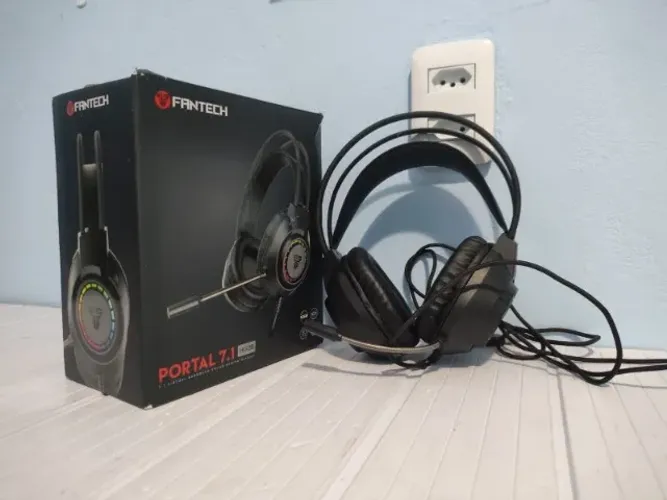 Headset Gamer Fantech Portal HG28 7.1 RGB
