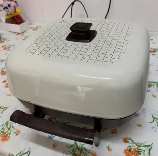 Panela elétrica ARNO vintage 127v funcionando com termostato 