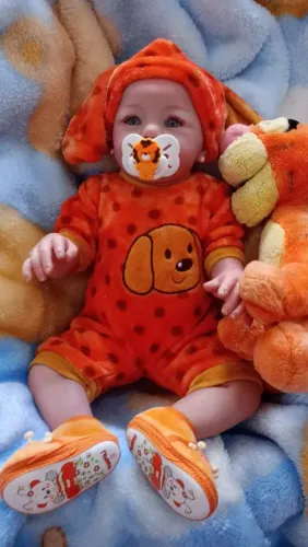 Bebê toda de vinil