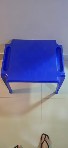Mesa infantil azul