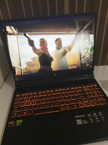 Acer nitro v16! Rtx 5050 8gb! Na caixa ! Aceito trocas !